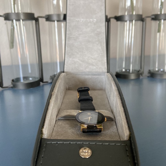 Movado Ladies Quartz Model Watch- 81.C1.827 - Picture 6 of 8